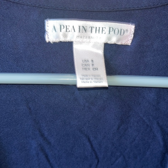 A Pea In The Pod Top - Picture 2 of 9
